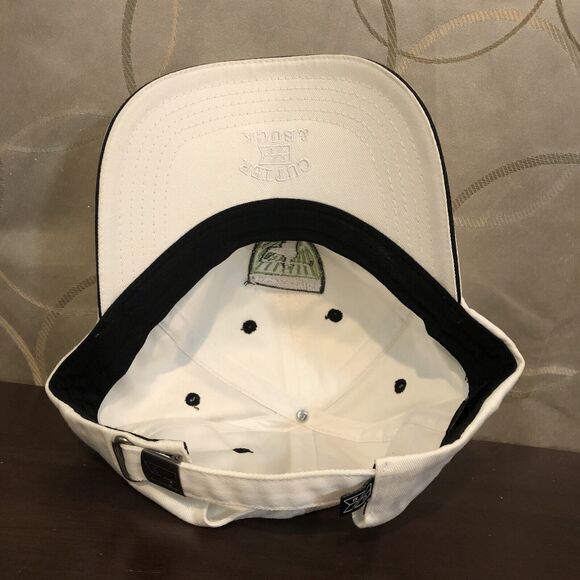 The Prestige Golf Hat Cap Adjustable Strapback Cutter & Buck White Logo Outdoors - Picture 9 of 10